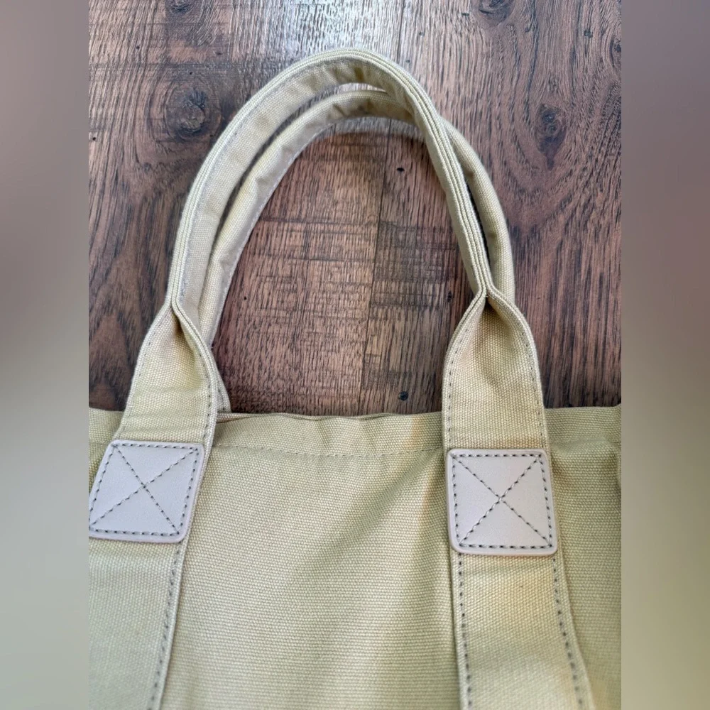 MEEJUNE Beige Tote Bag Adjustable Detachable Strap Zip Closure Inner Pockets